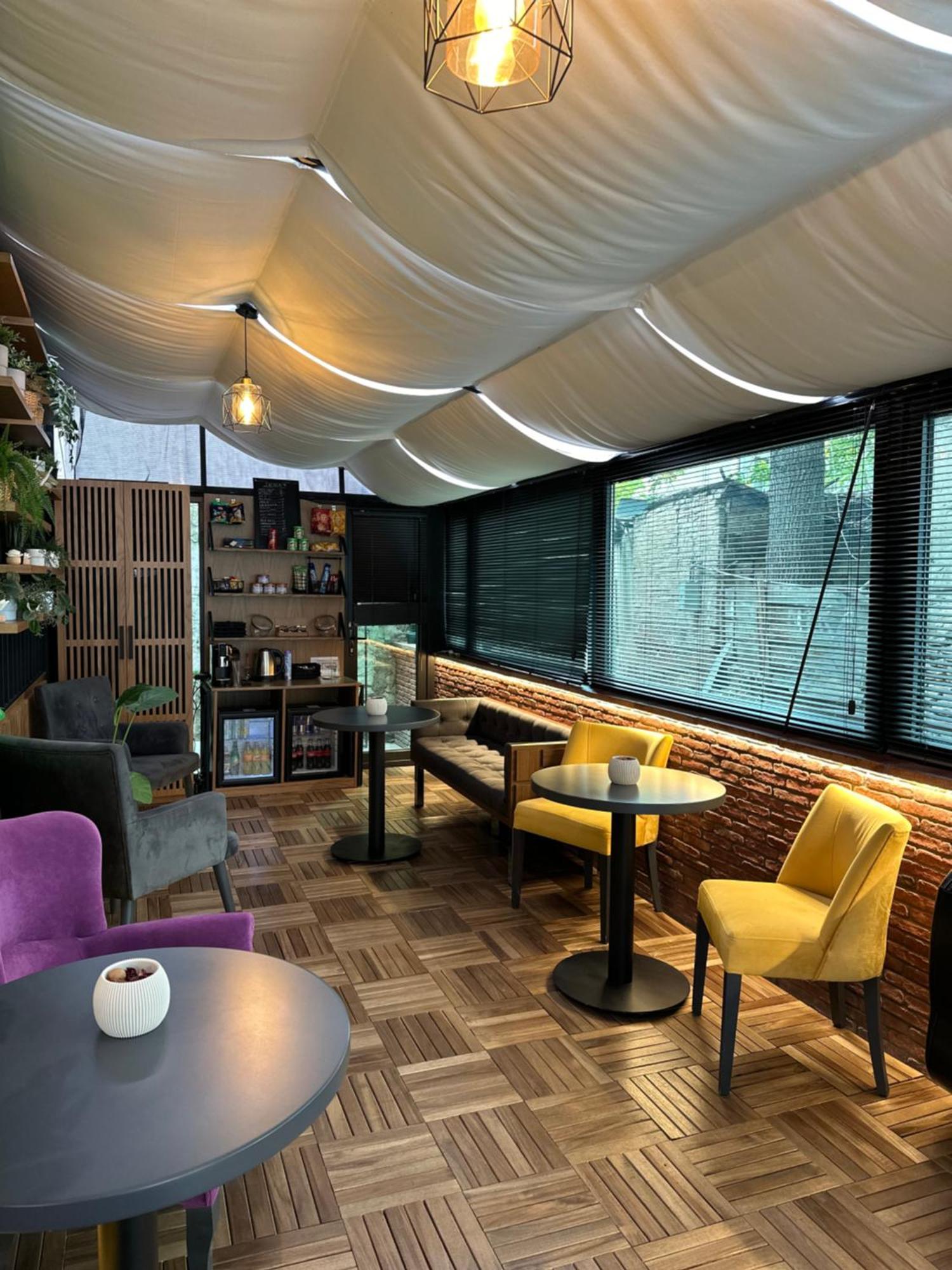 Hotel Adora Tbilisi Eksteriør bilde